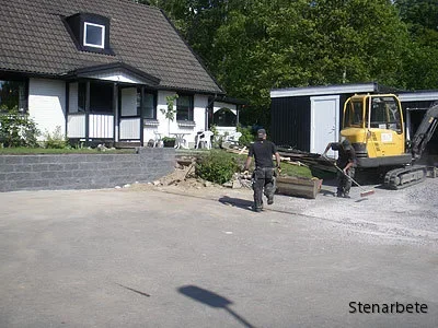 Terrass med natursten