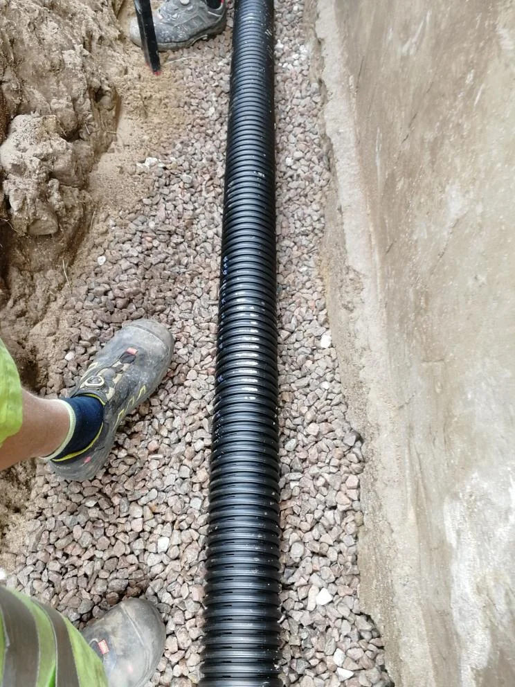 Dräneringsrör och grus